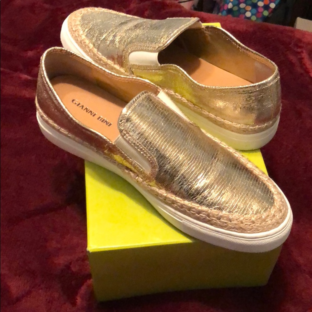 Gianni Bini gold shoes